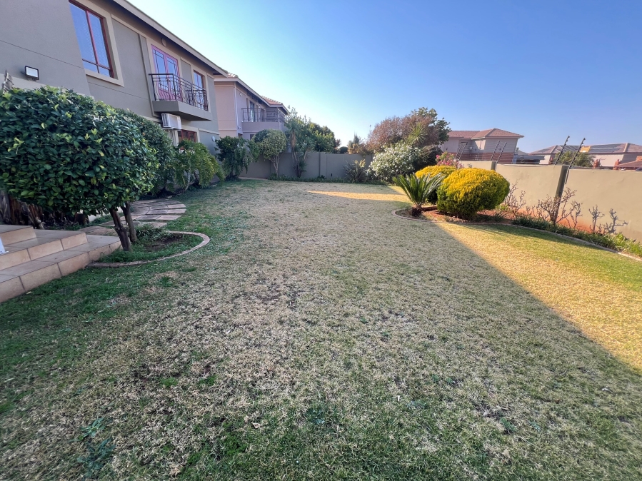To Let 3 Bedroom Property for Rent in Wilkoppies North West